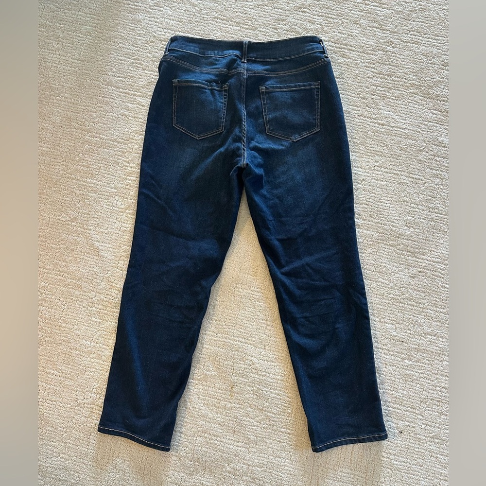 Time and Tru Women’s Mid Rise Straight Jeans, 29" Inseam, size 12 - Picture 7 of 9